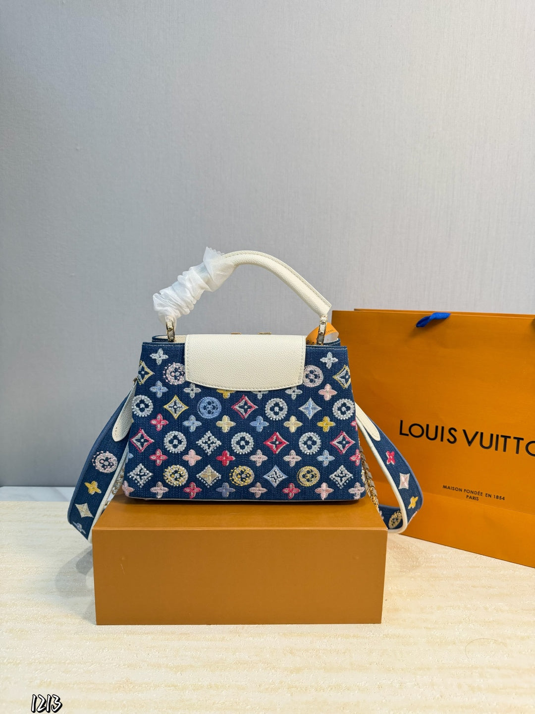 LU Capucines Bag 27 cm