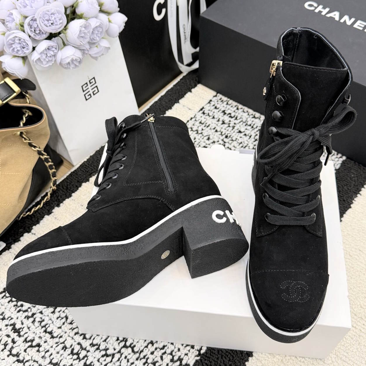 CHL Woman Boots 2 Color's