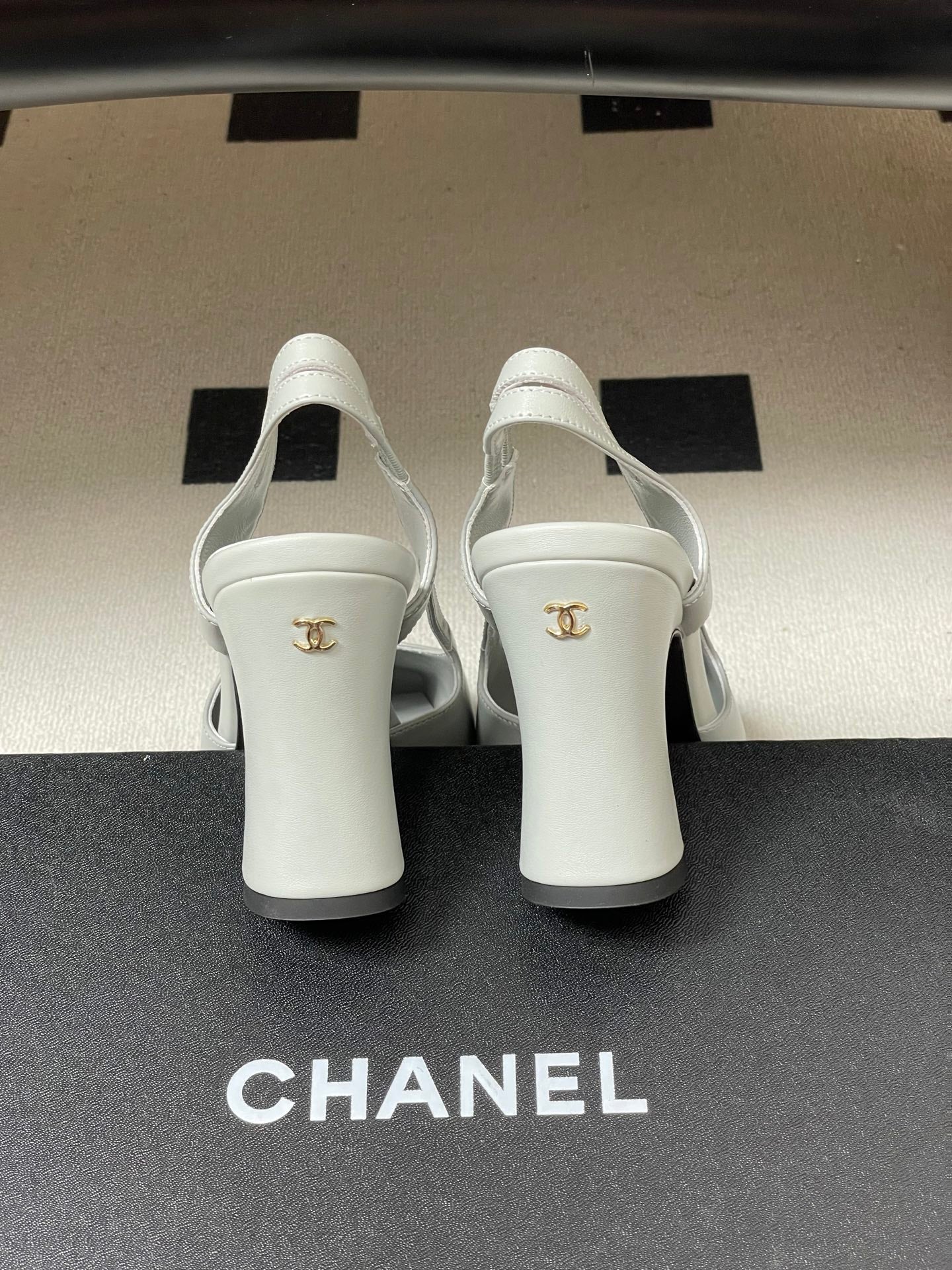 CHL Shoes Woman