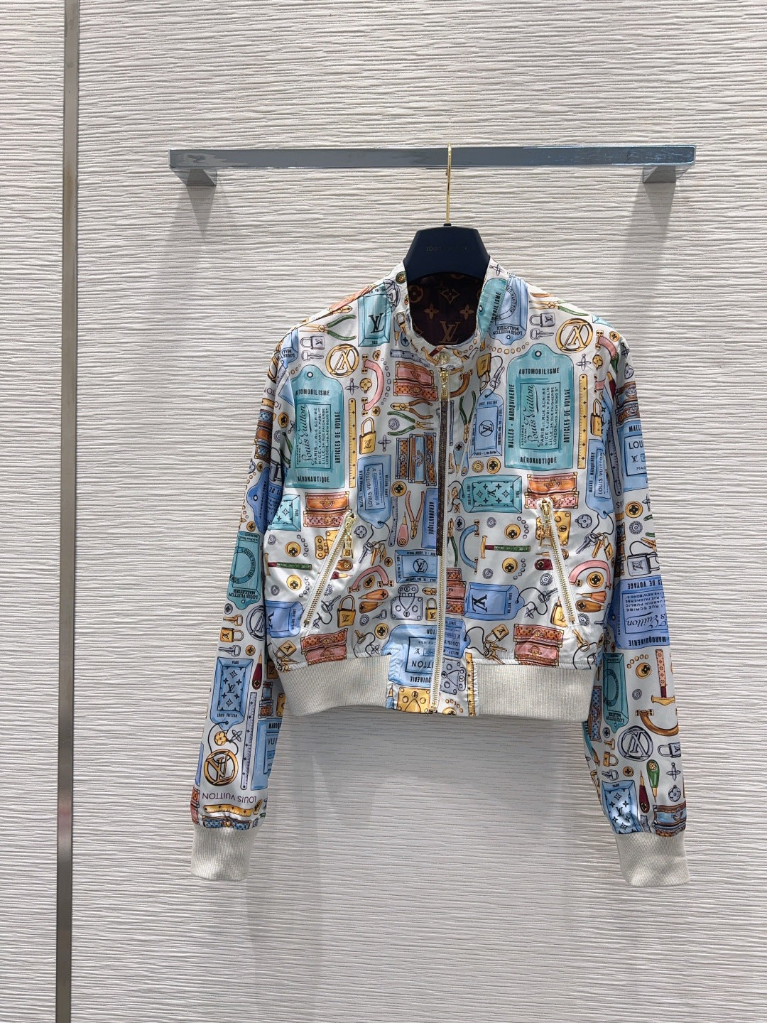 LU Woman Jacket Monogram 2 side