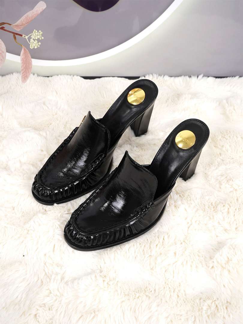 Y L Mule Shoes Woman 42