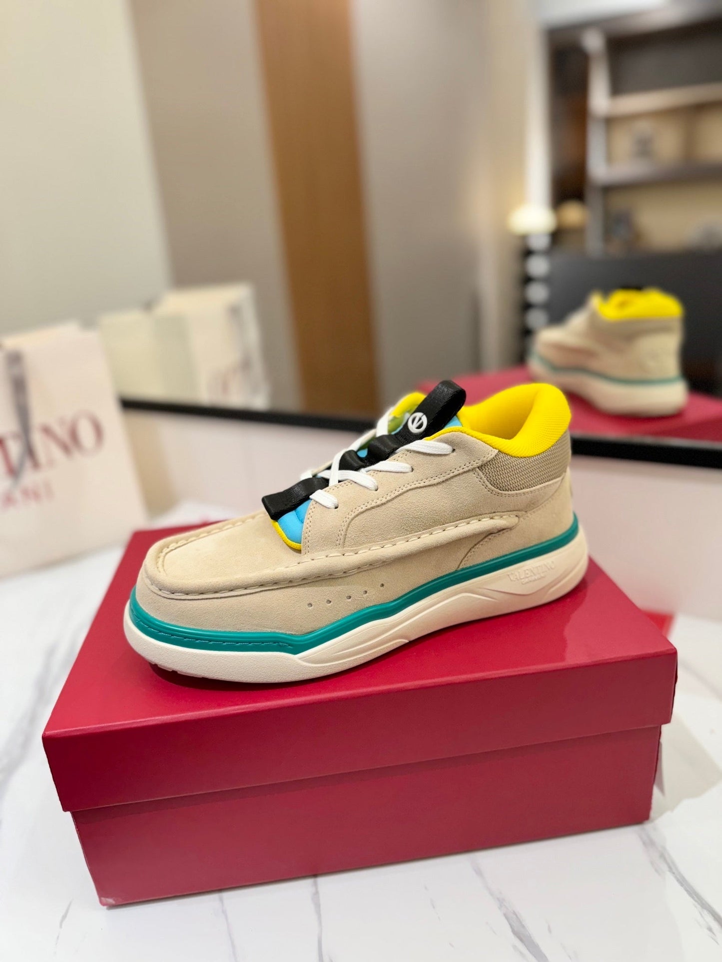 CV Sneakers Color's 2 Color's