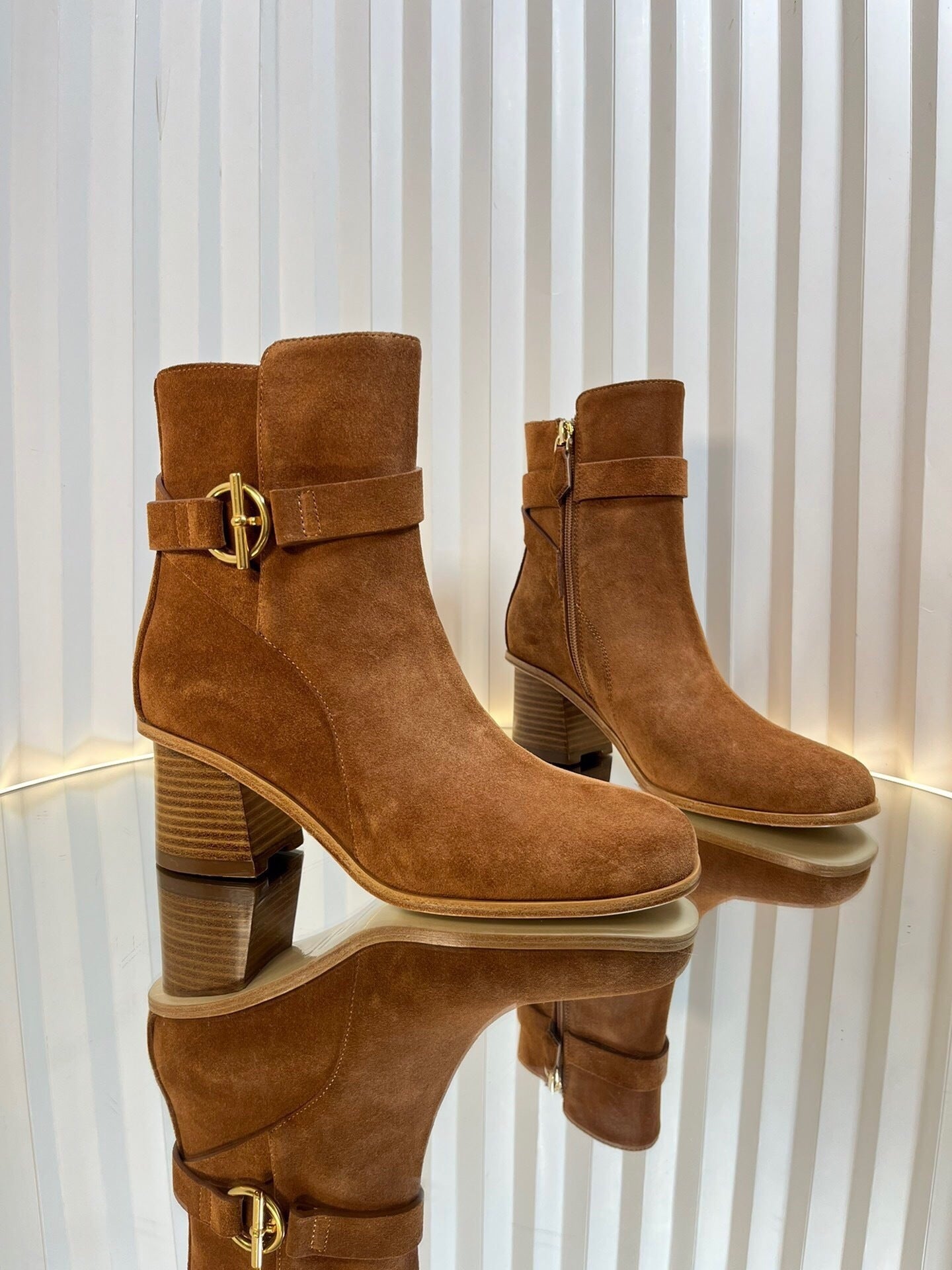 HRM Woman Boots
