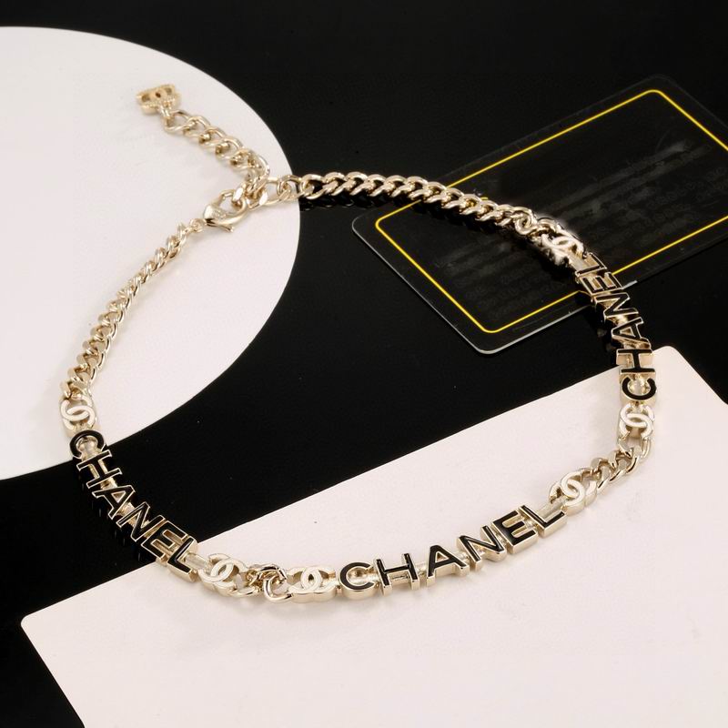 CHL Fashion Necklace