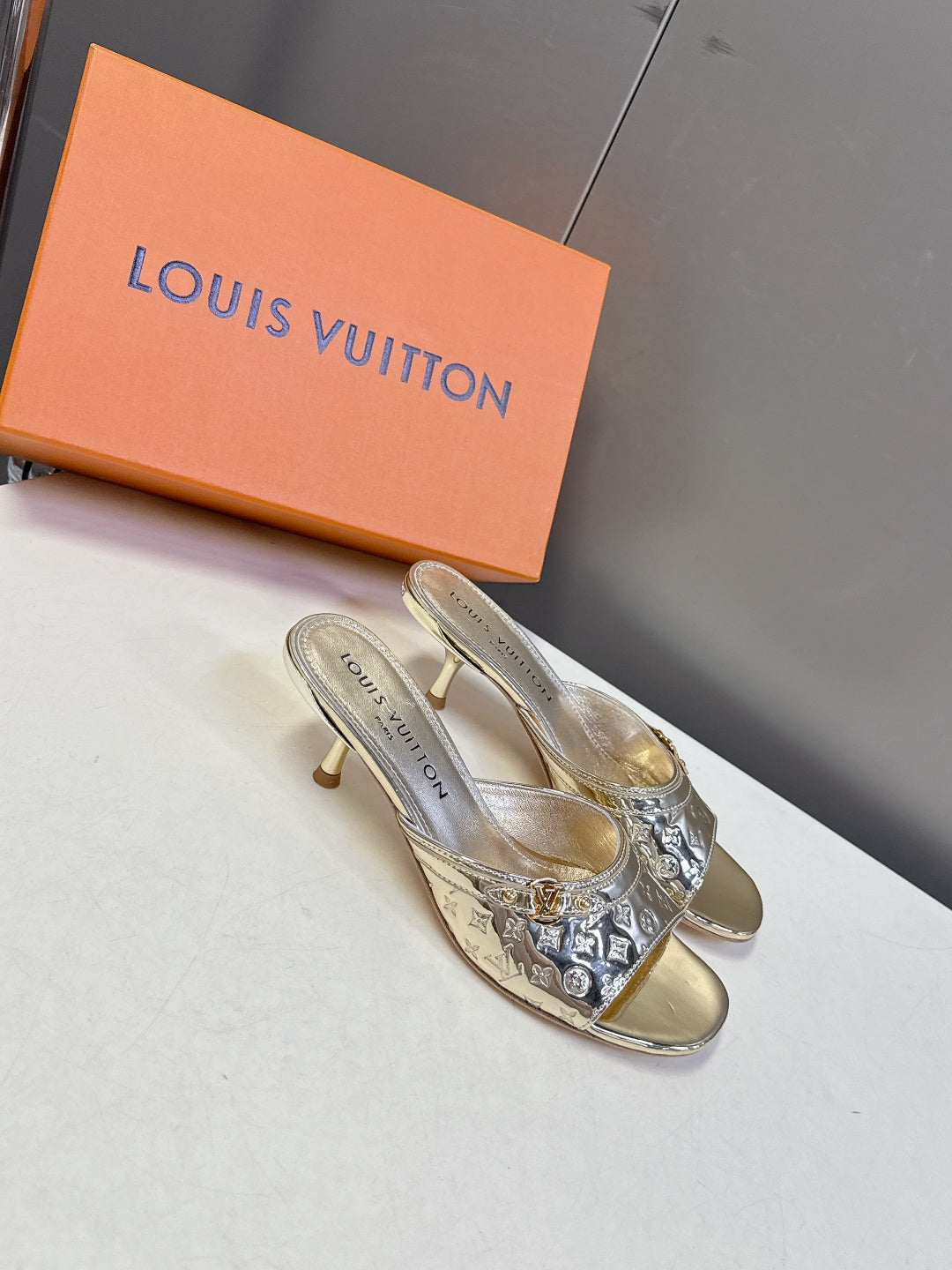 LU slippers sandals Woman 2 Color's