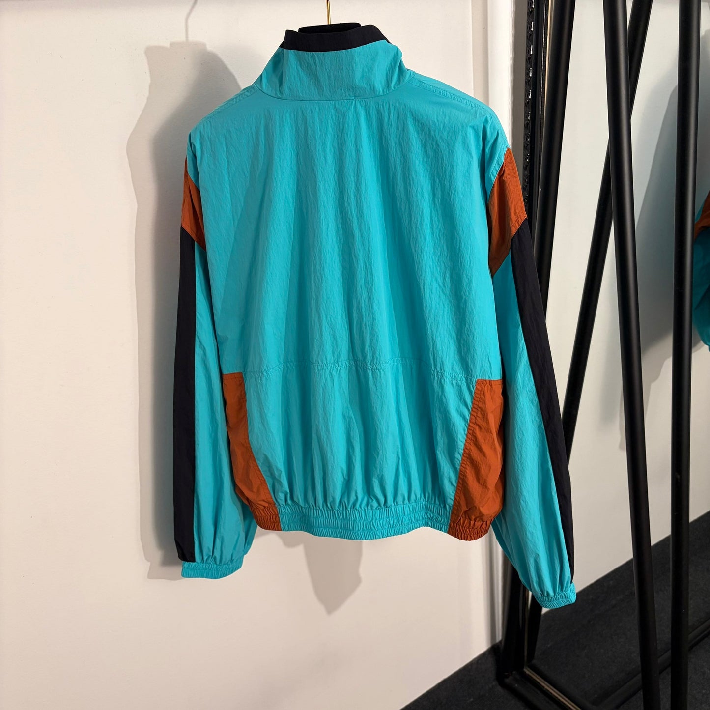 Y L Jacket Woman 2 Color's windbreak
