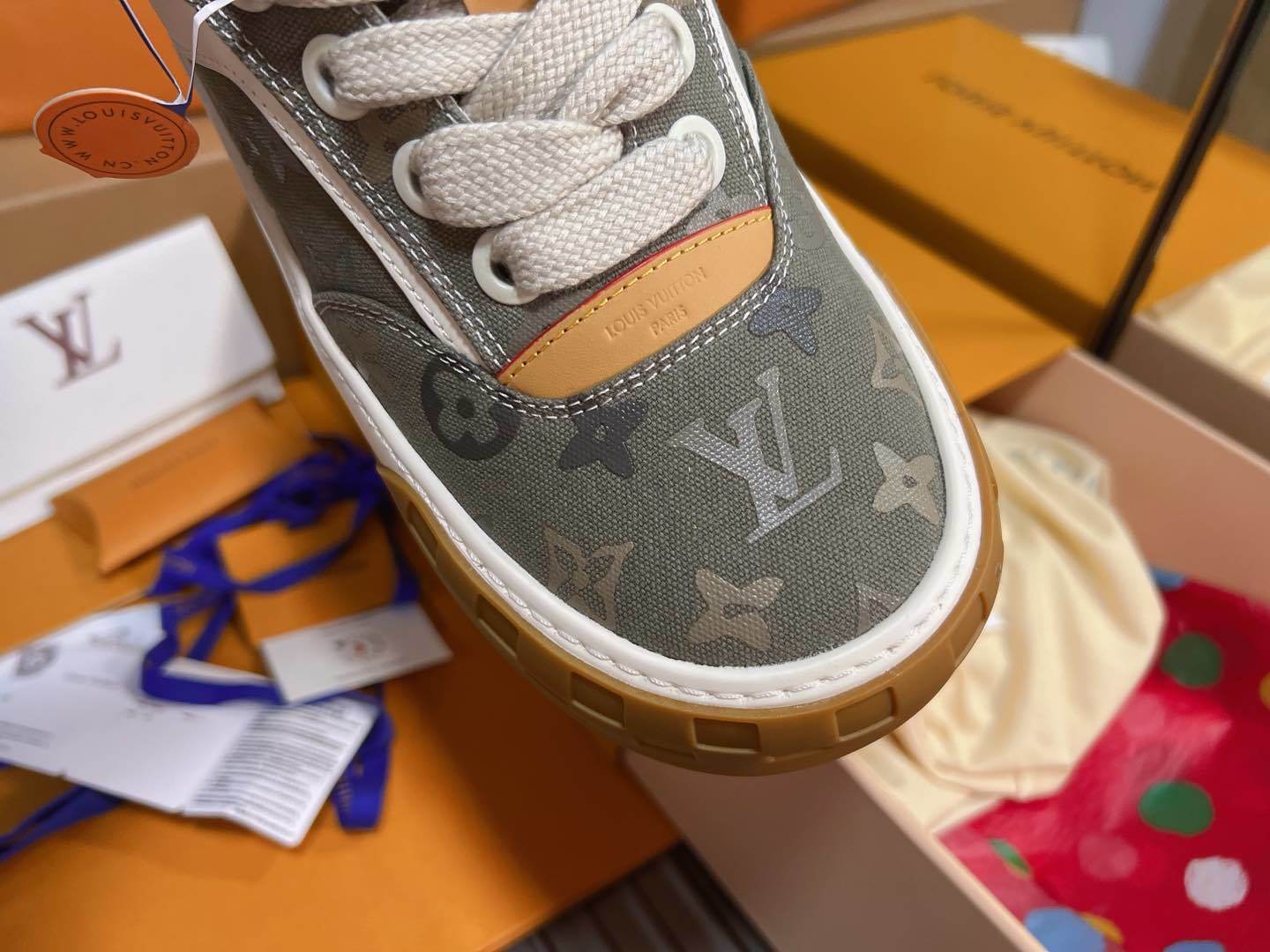 LU Sneakers Unisex 3 Color