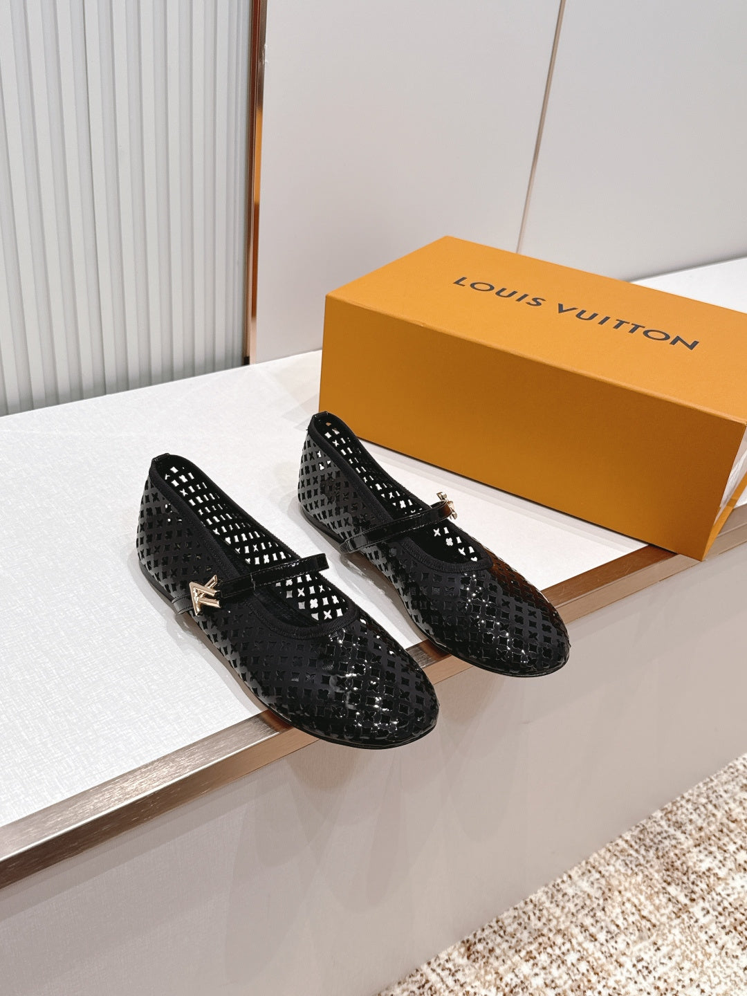 LU Shoes Woman 2 Color's