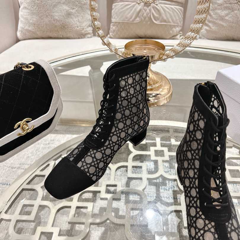 CHD Woman Boots Low