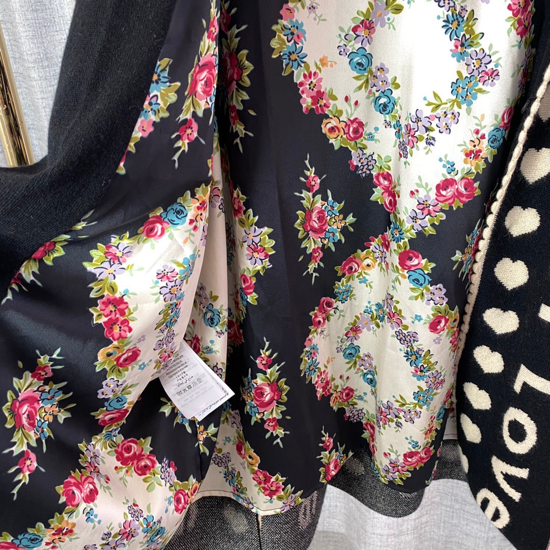 GU woman Sweater Jacket