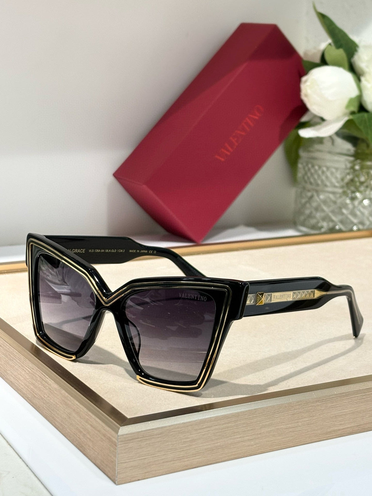 VV Sunglasses 2 Color's