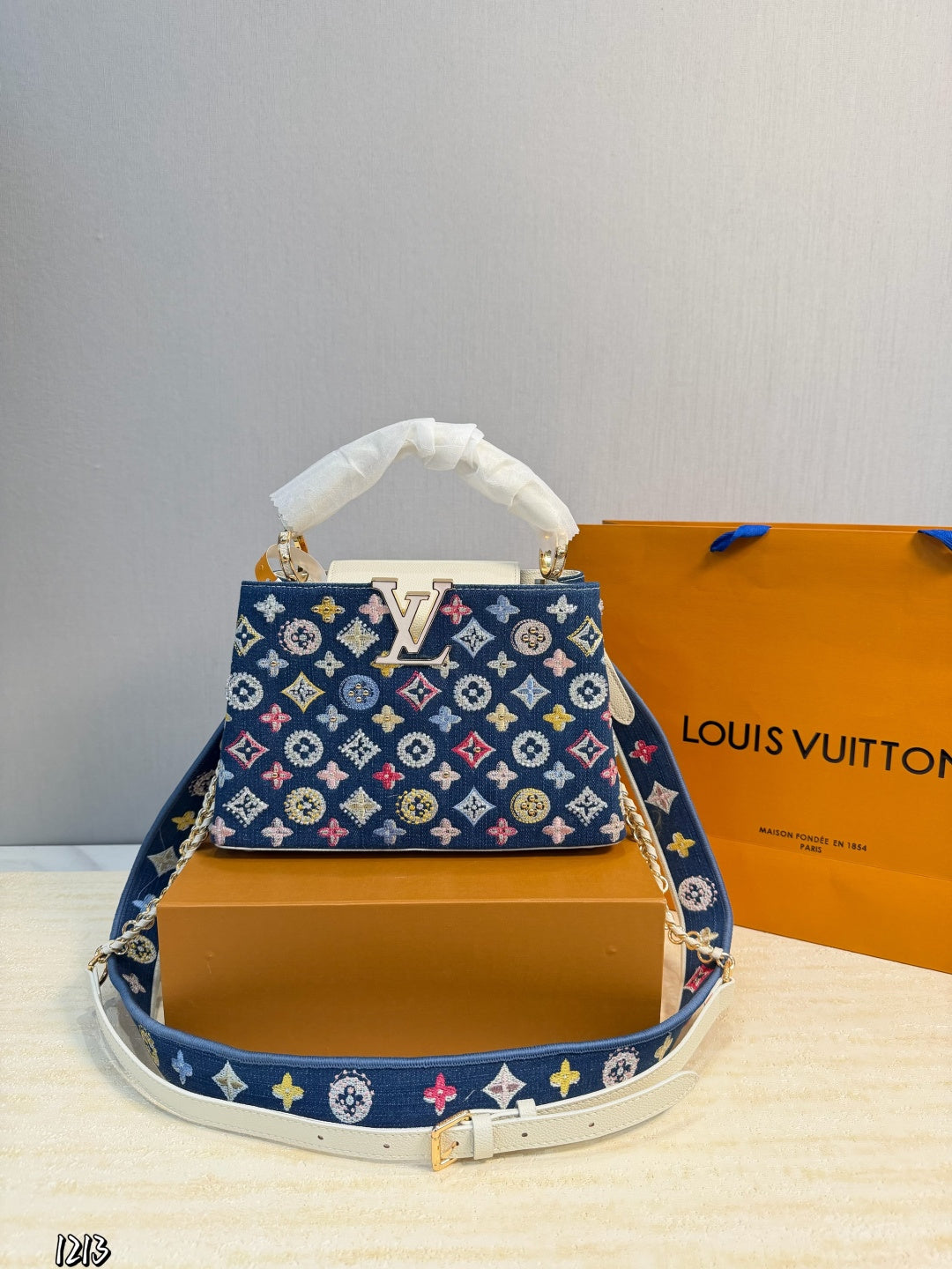 LU  Capucines Bag  27 cm