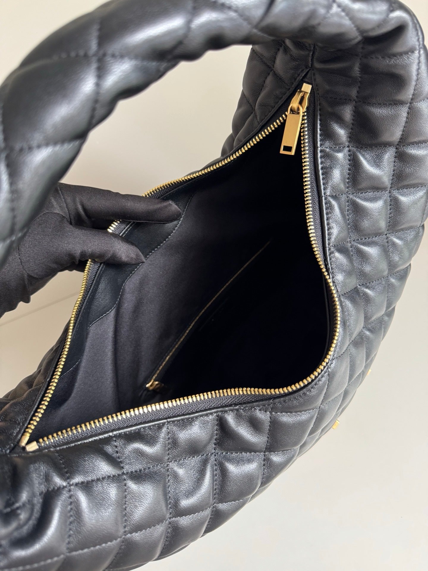 Y L i care  Hobo Bag  44 Cm