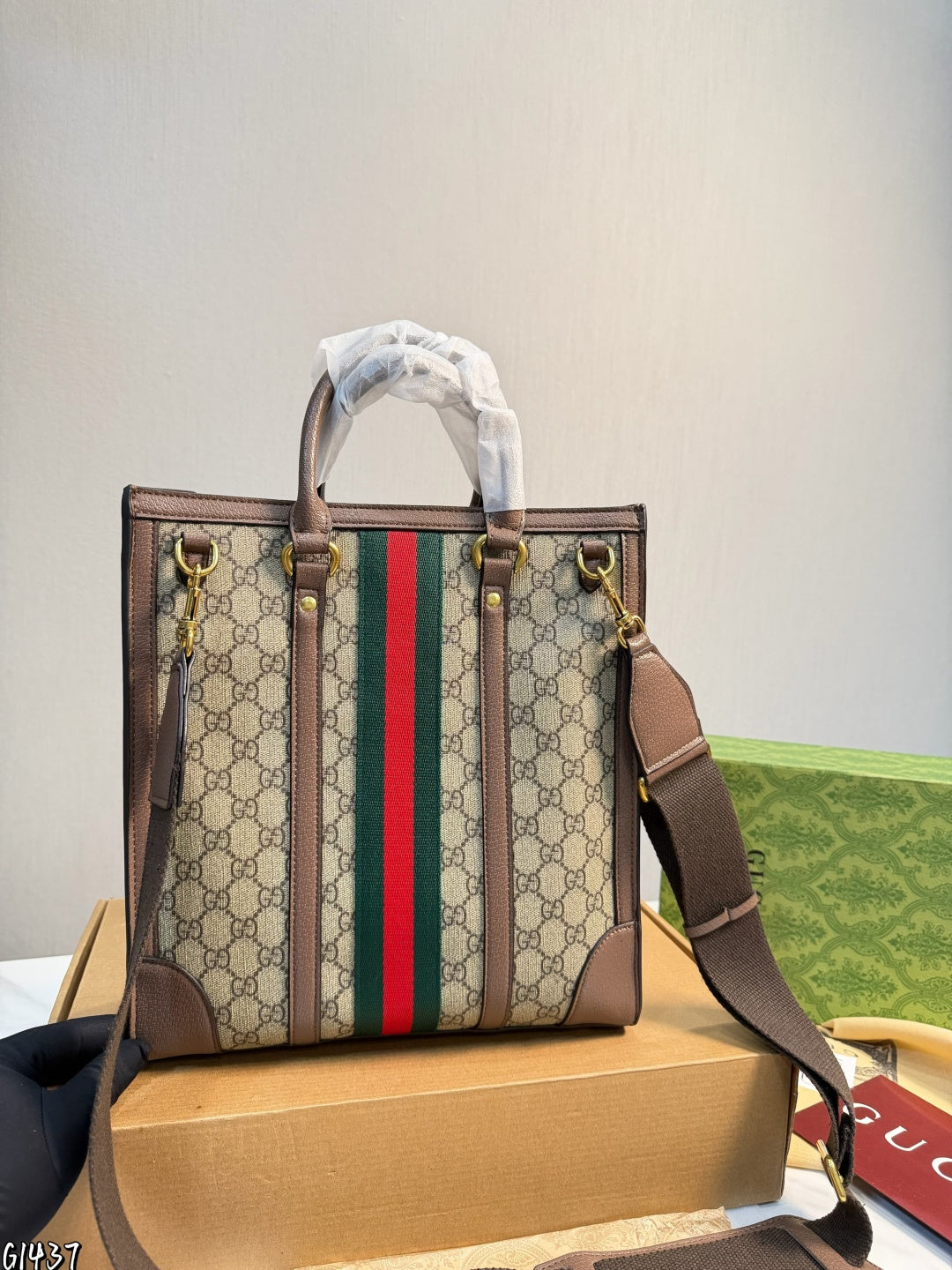 GU x SUPR Shopping  bag 32 cm