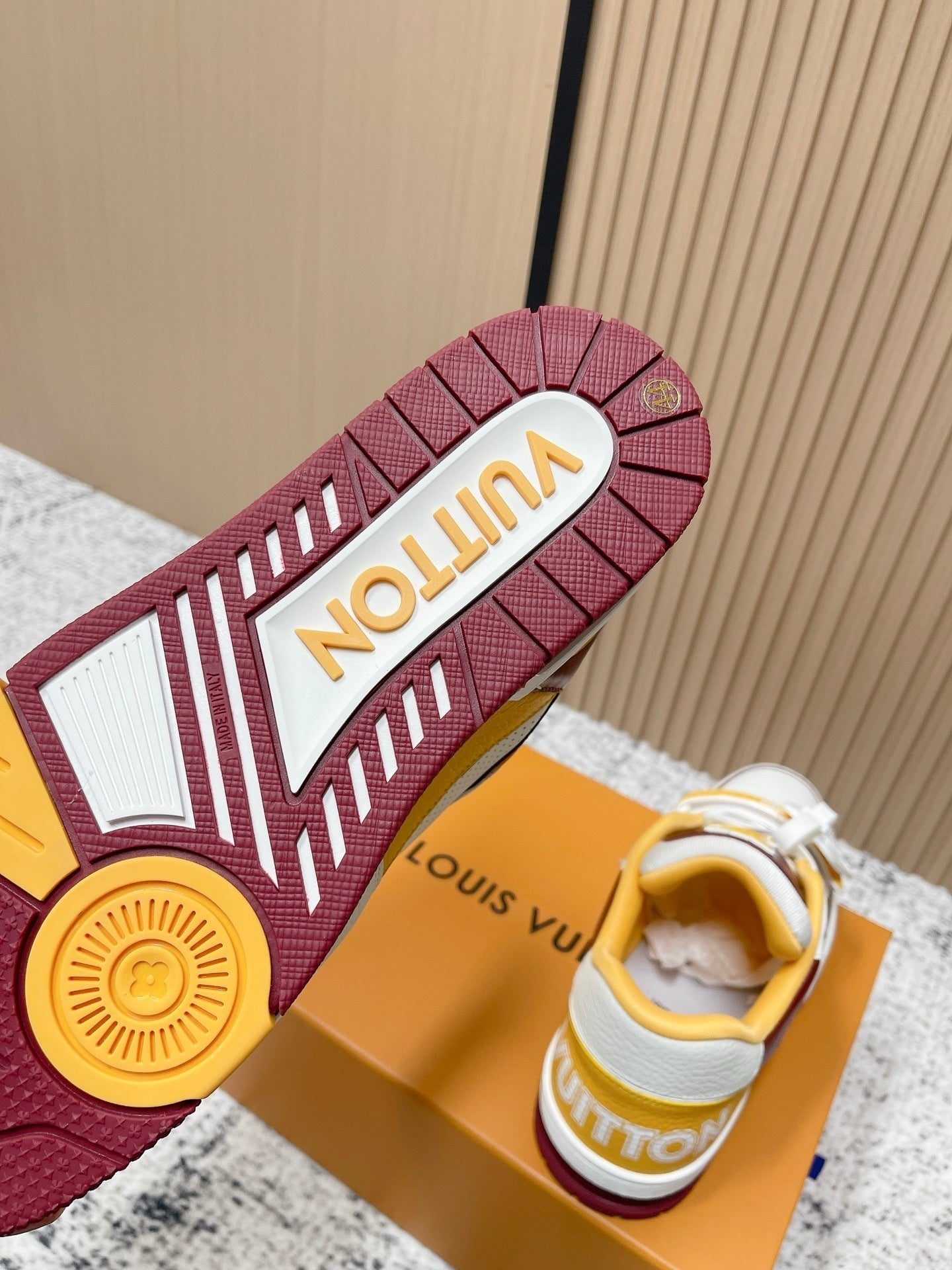 KU  Sneakers trainers