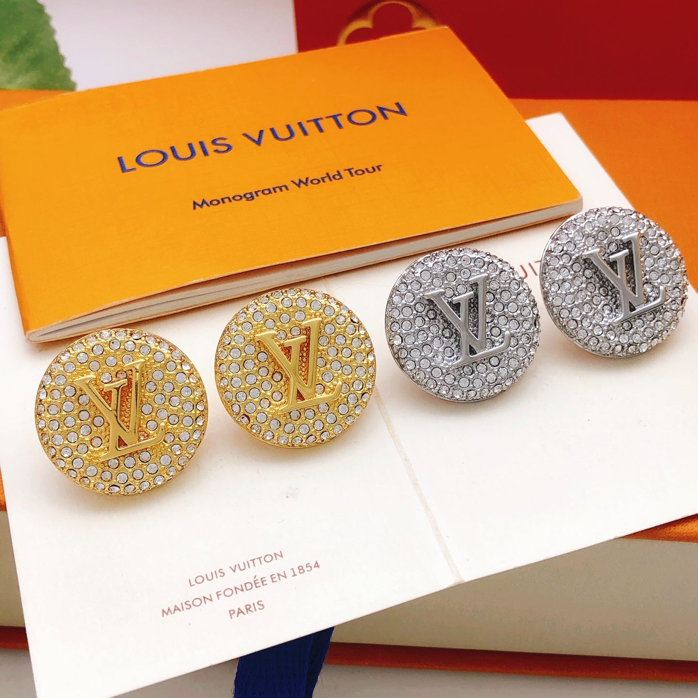 LU Fashion Earrings 2 Color's