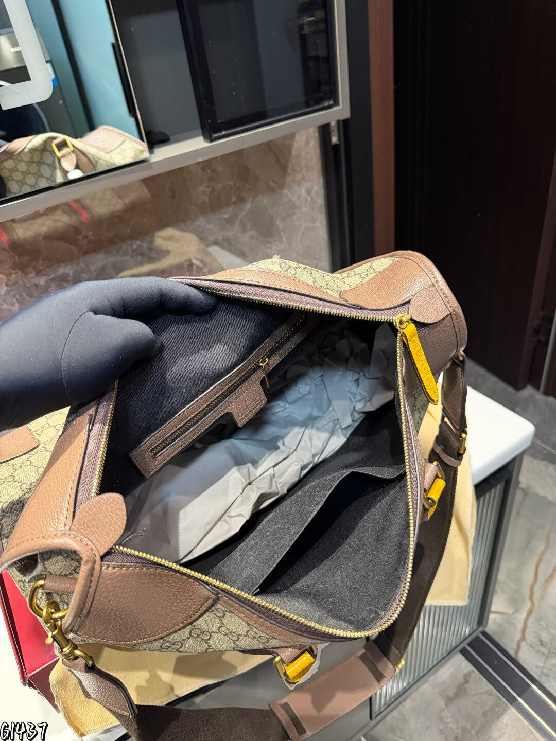 GU x SUPR Carry Office travel  bag 40 cm