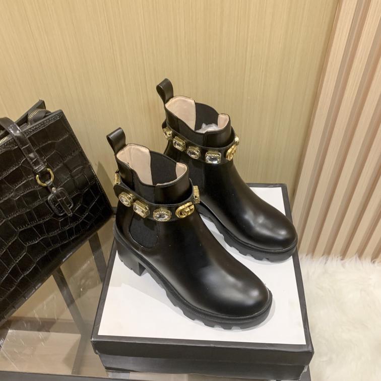 GU BOOTS  Woman Size  -SALE -
