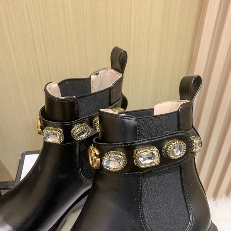 GU BOOTS  Woman Size  -SALE -