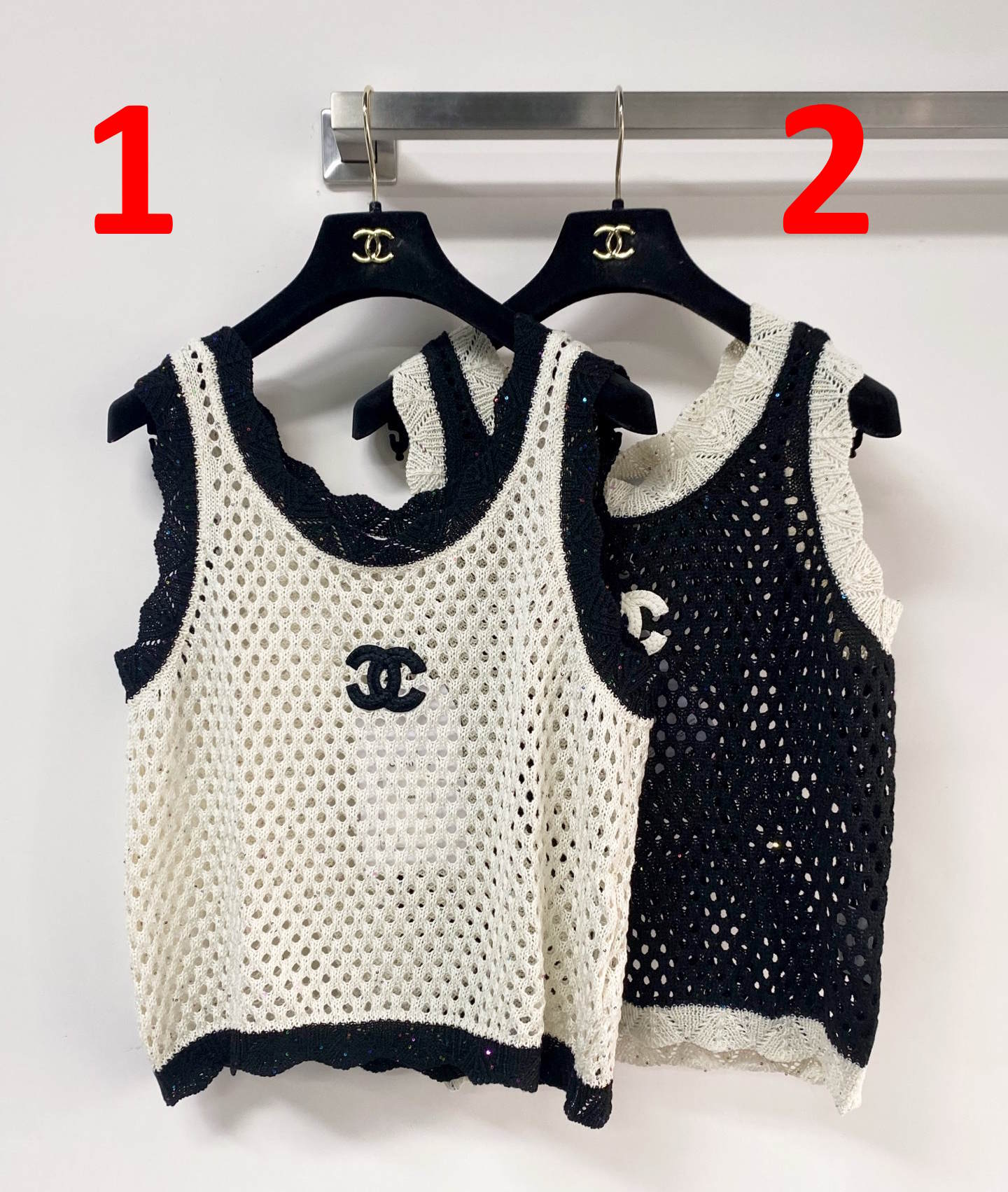 CHL  Woman sweater sleeveless 2 Color's