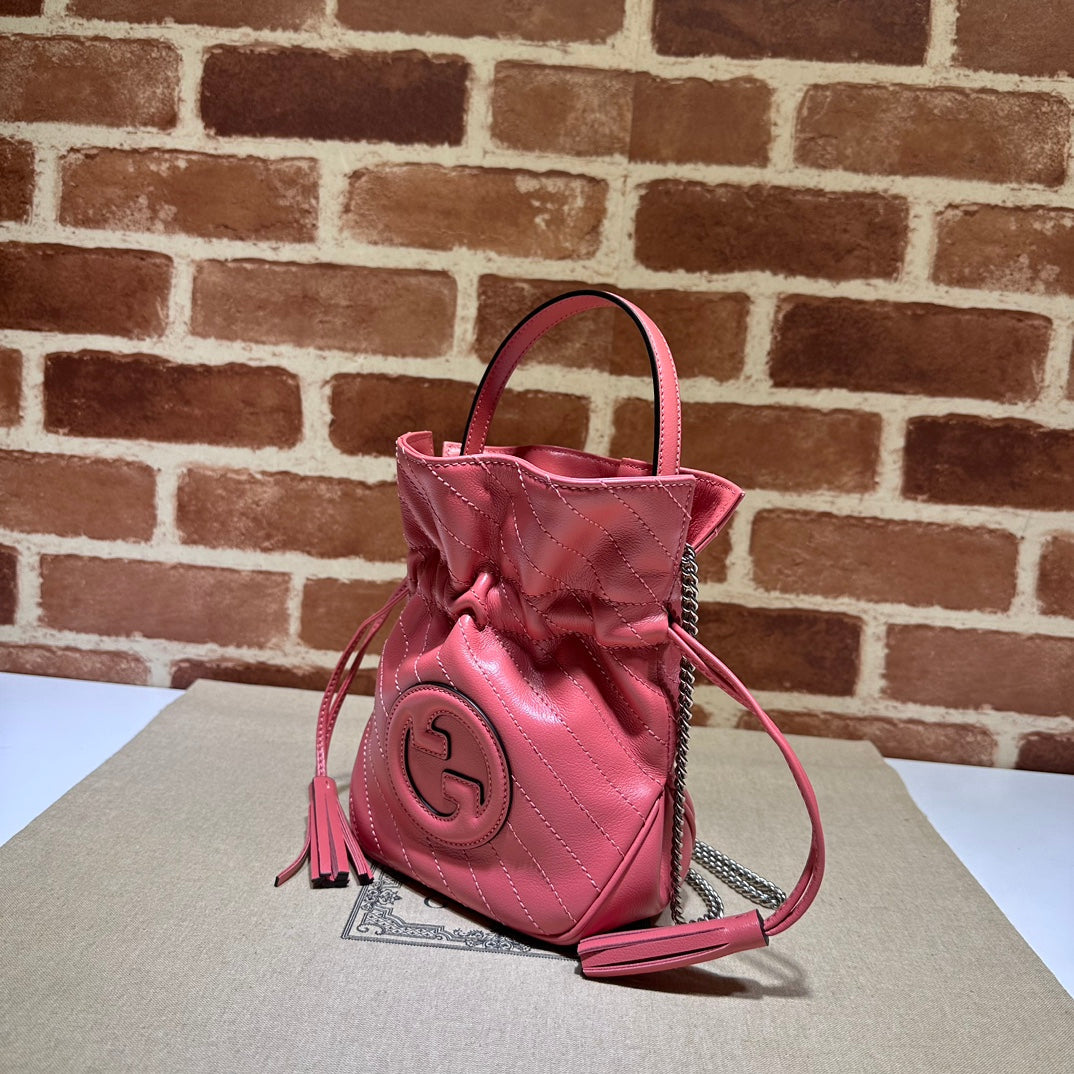 GU  Blondie Small Bucket Bag 20 cm