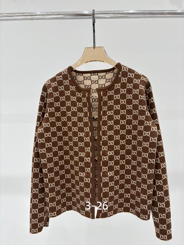 GU Woman  jacket GQ