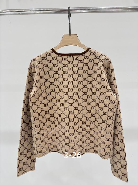 GU Woman  jacket GQ