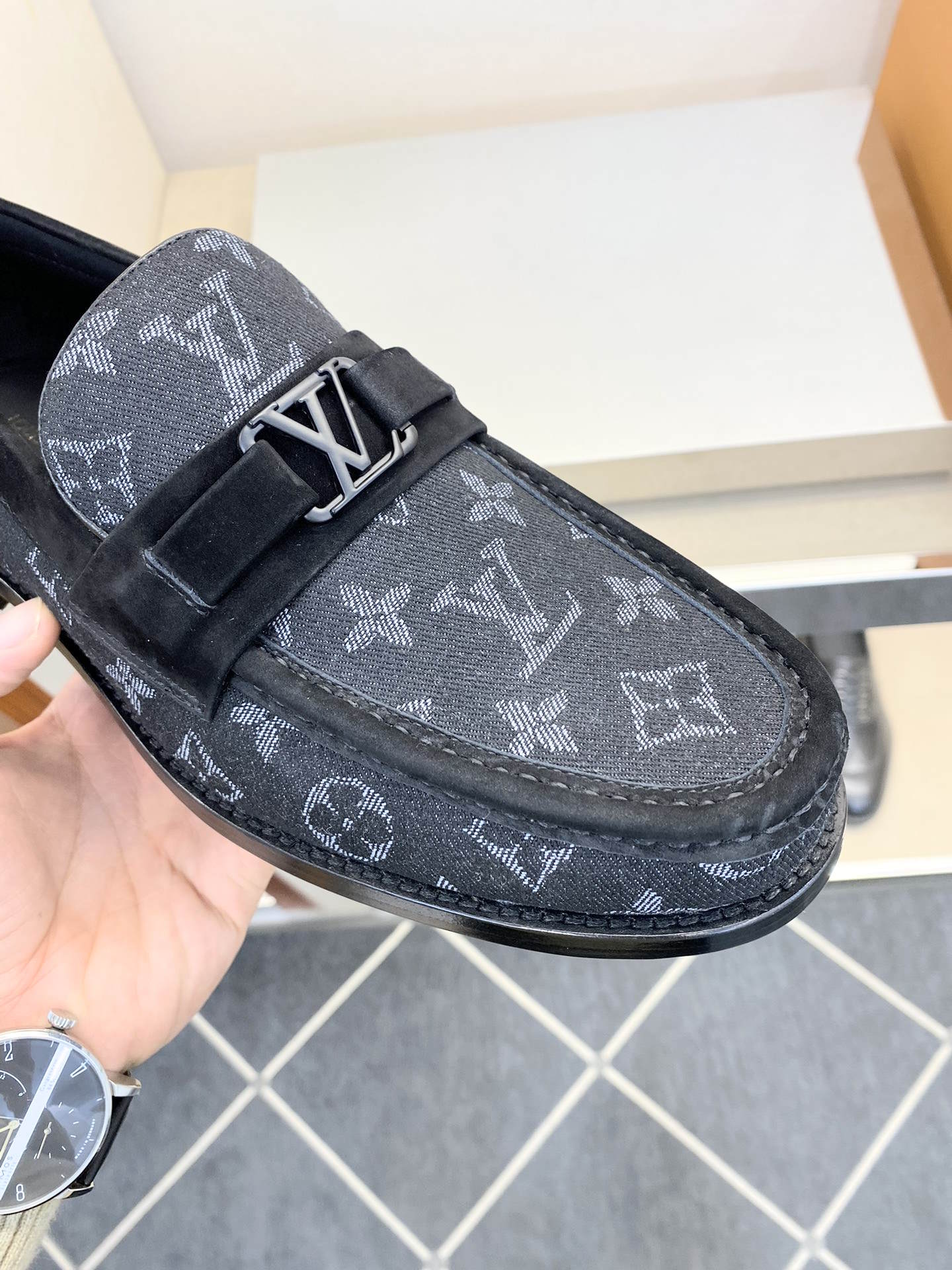 LU Shoes Monogram Man