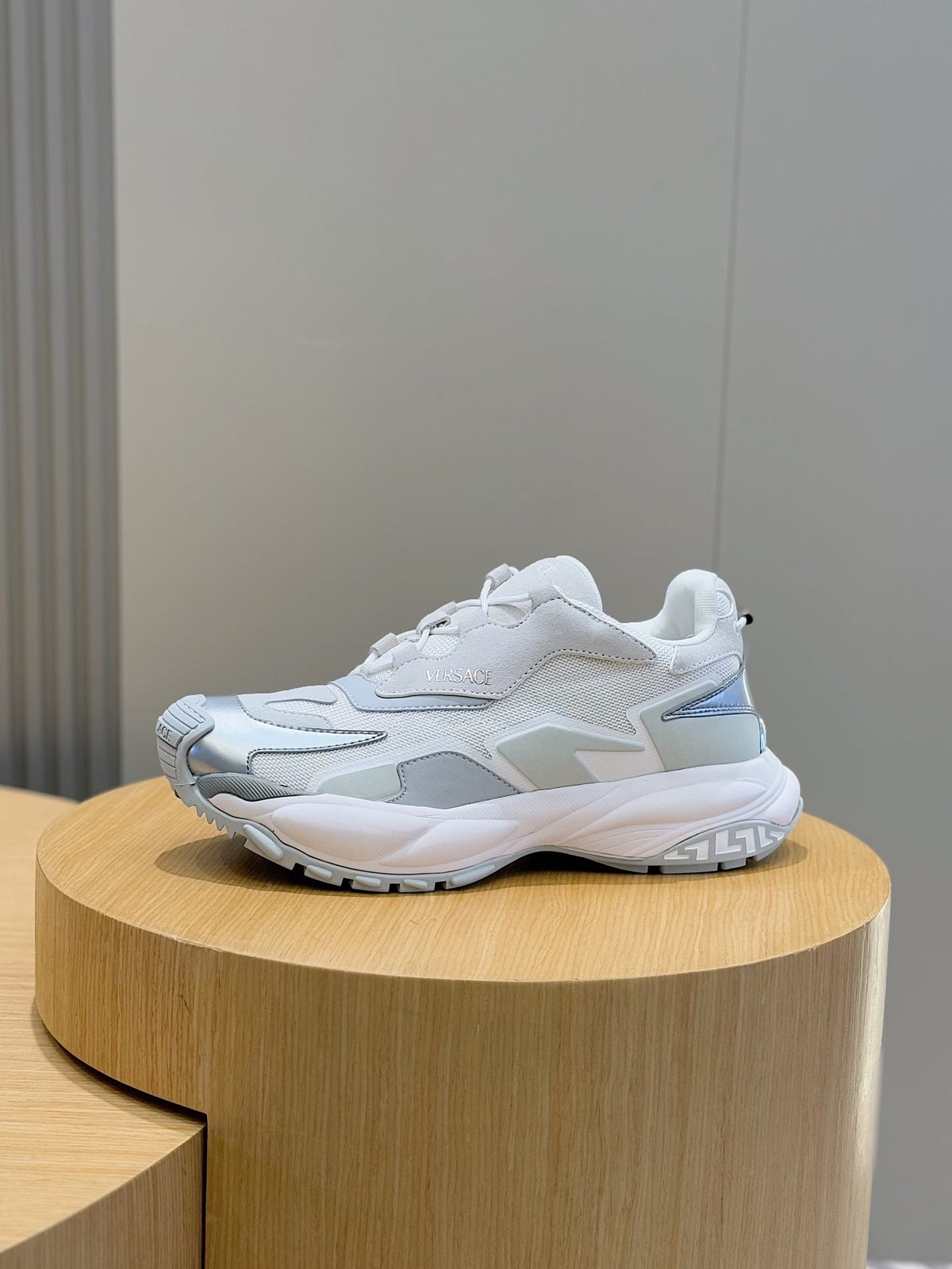VRC Sneakers Trainers 2 Color's
