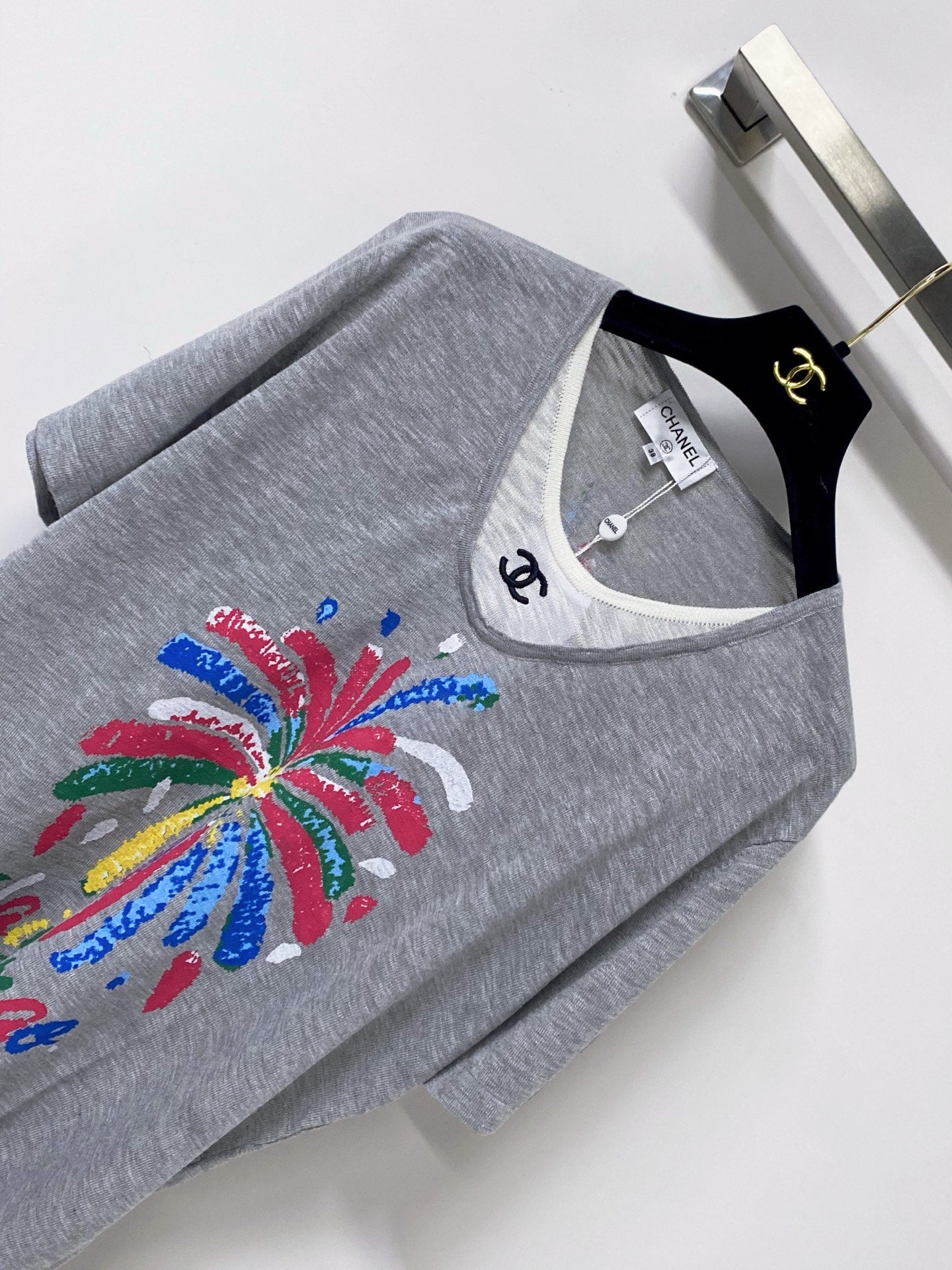 CHL  Monogram Woman sweater top