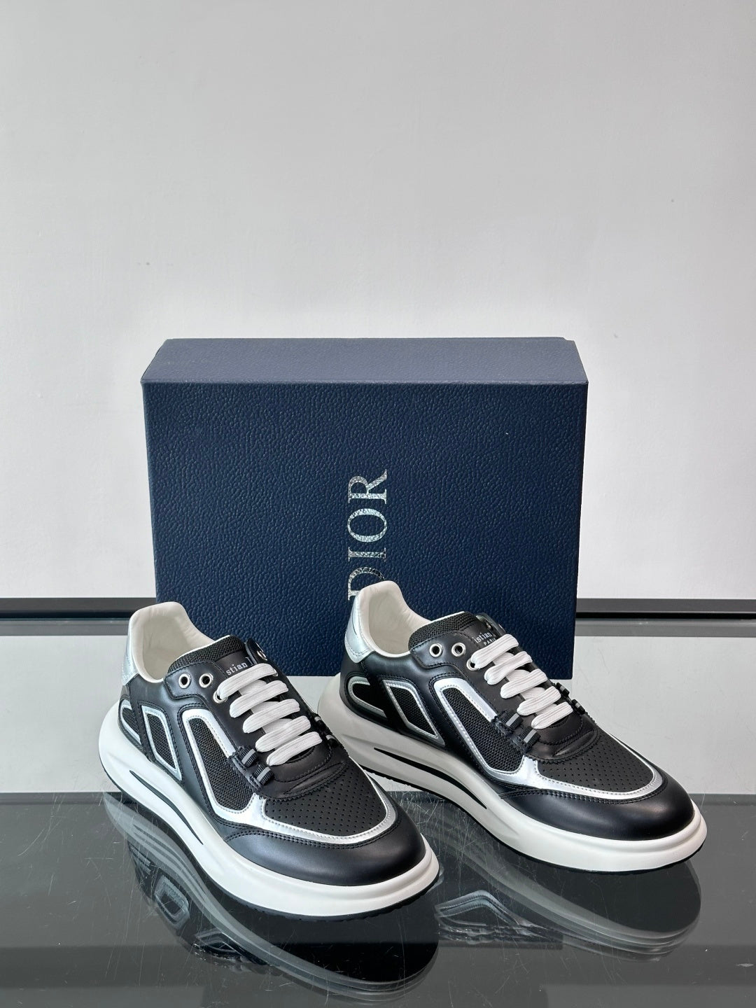 CHD runner  Sneakers 2 Color's