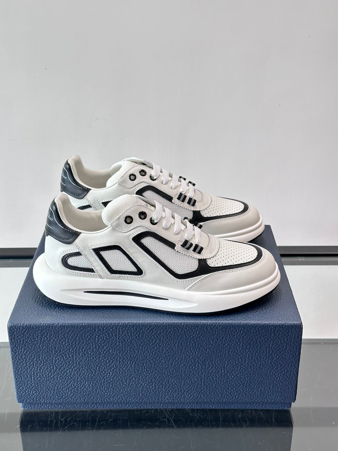 CHD runner  Sneakers 2 Color's