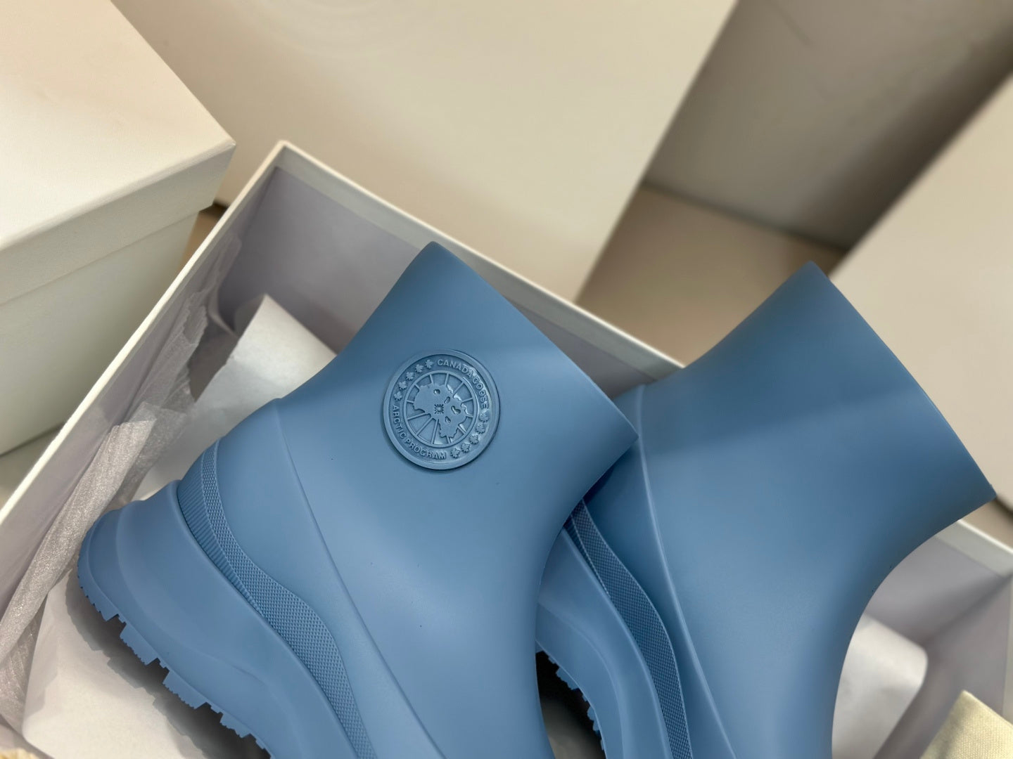 CANADA G resign Boots  2 Color's