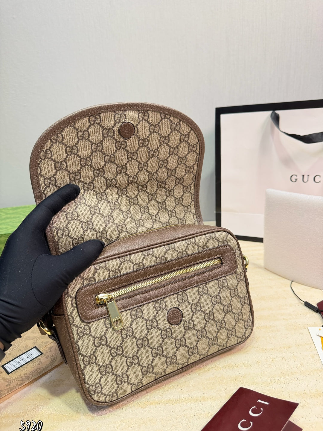 GU Ophidia small shoulder bag 23 cm