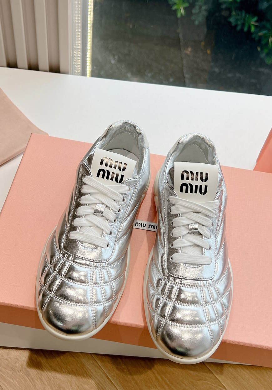 MIU MI  Sneakers 2 Color's Woman