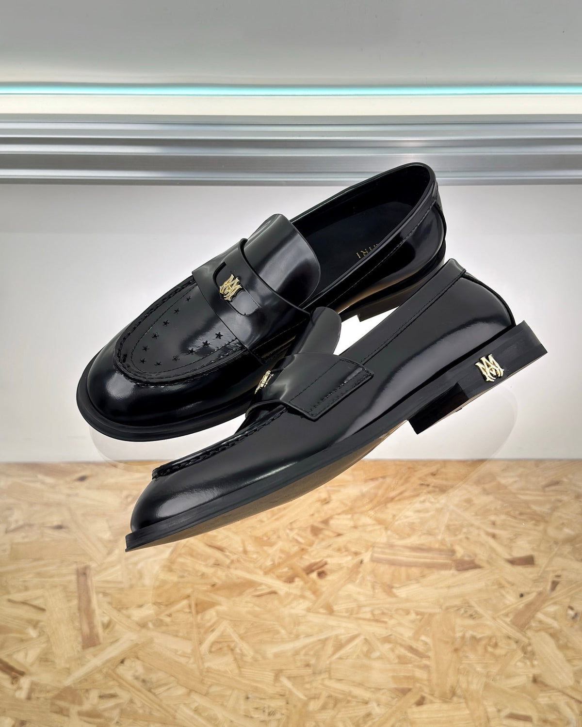 AMR Shoes Man