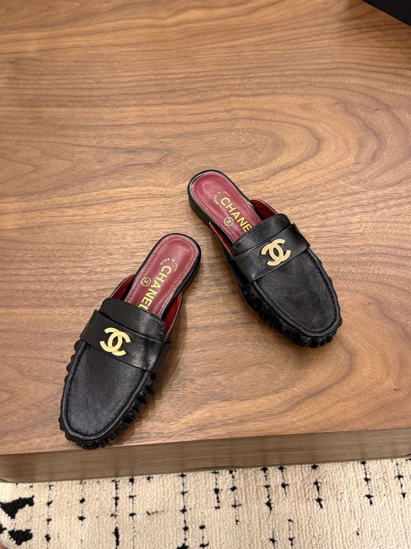 CHL Mule Shoes  Woman