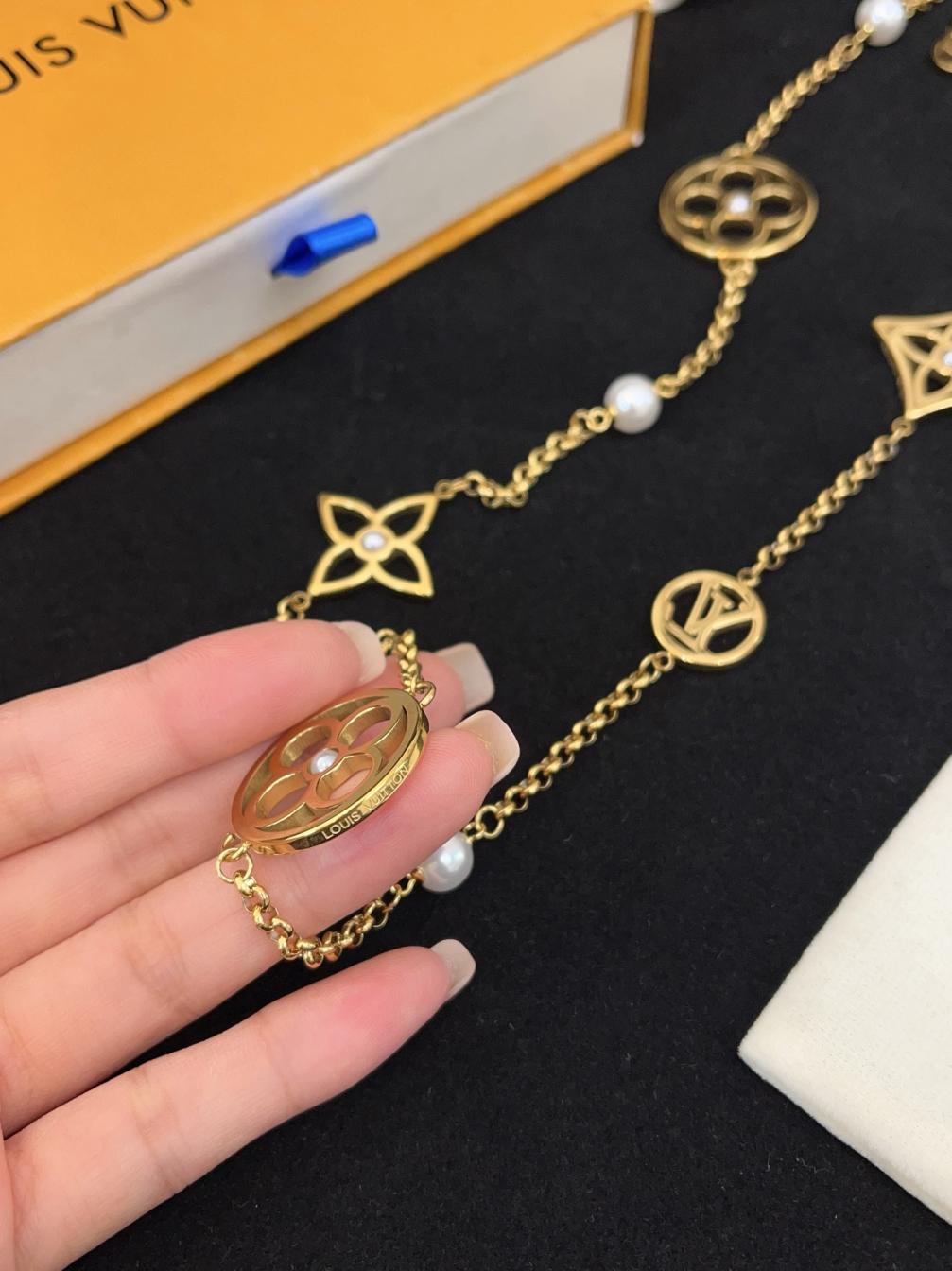 LU  Necklace  SALE-min order required
