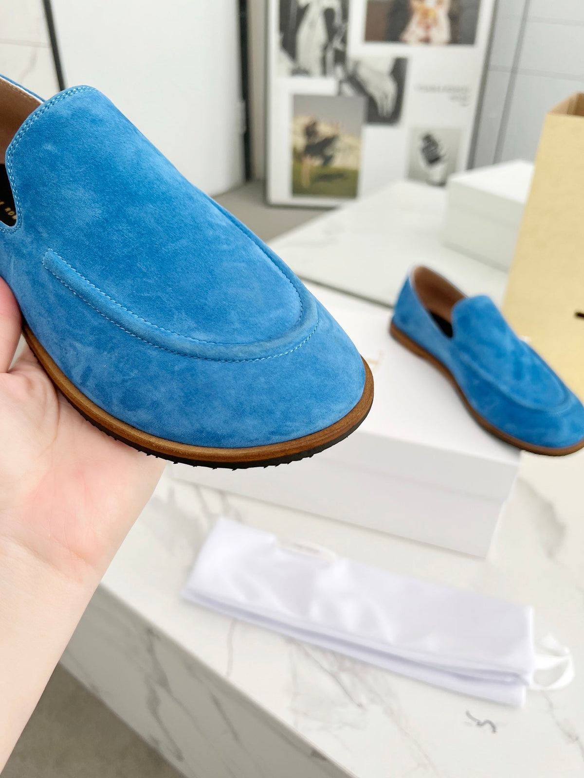 ROW Shoes  Woman 2 Color's