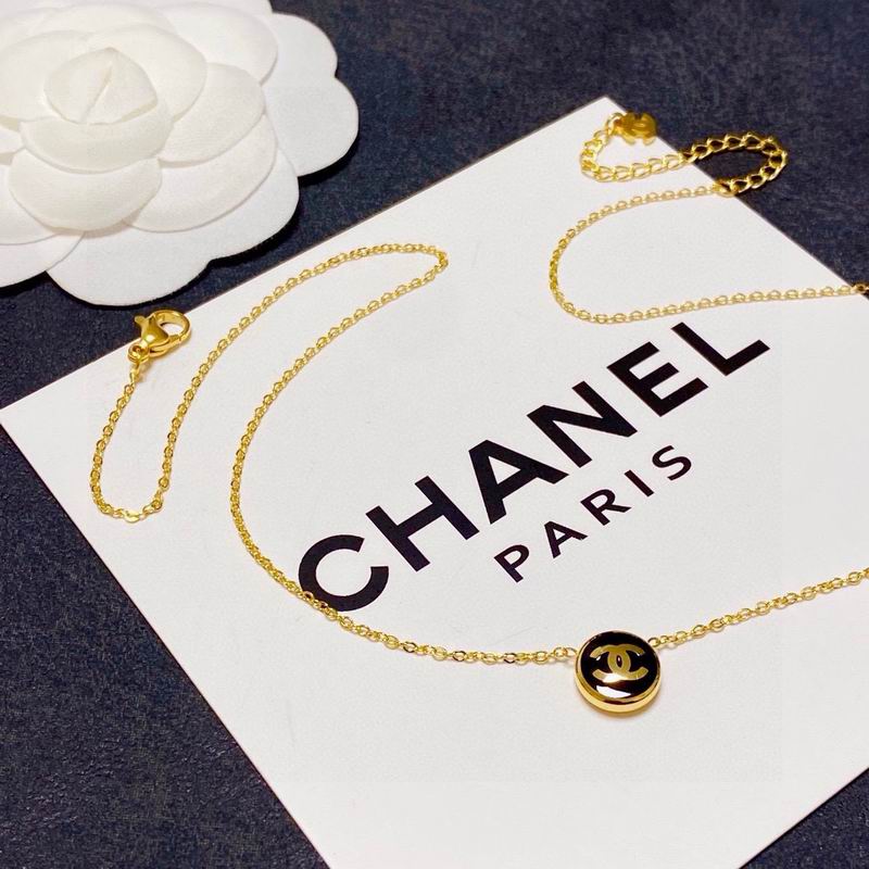 CHL Fashion Necklace
