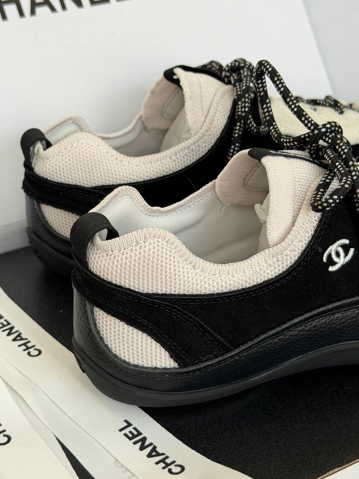 CHL  Sneakers Woman 2 Color's