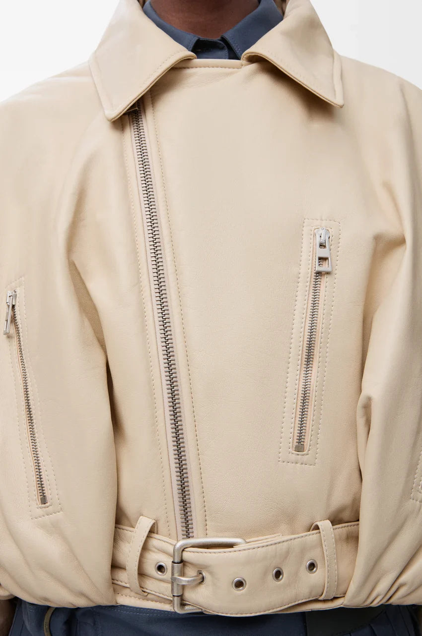 LOEVE Leather  Jacket  Woman 2 Color's