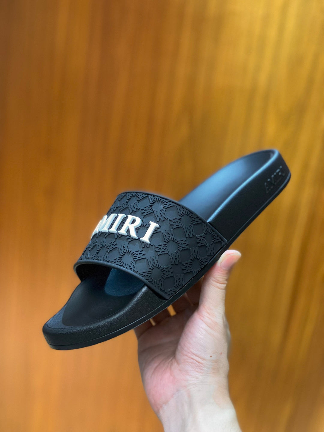 AMR Slippers   Man Size 46