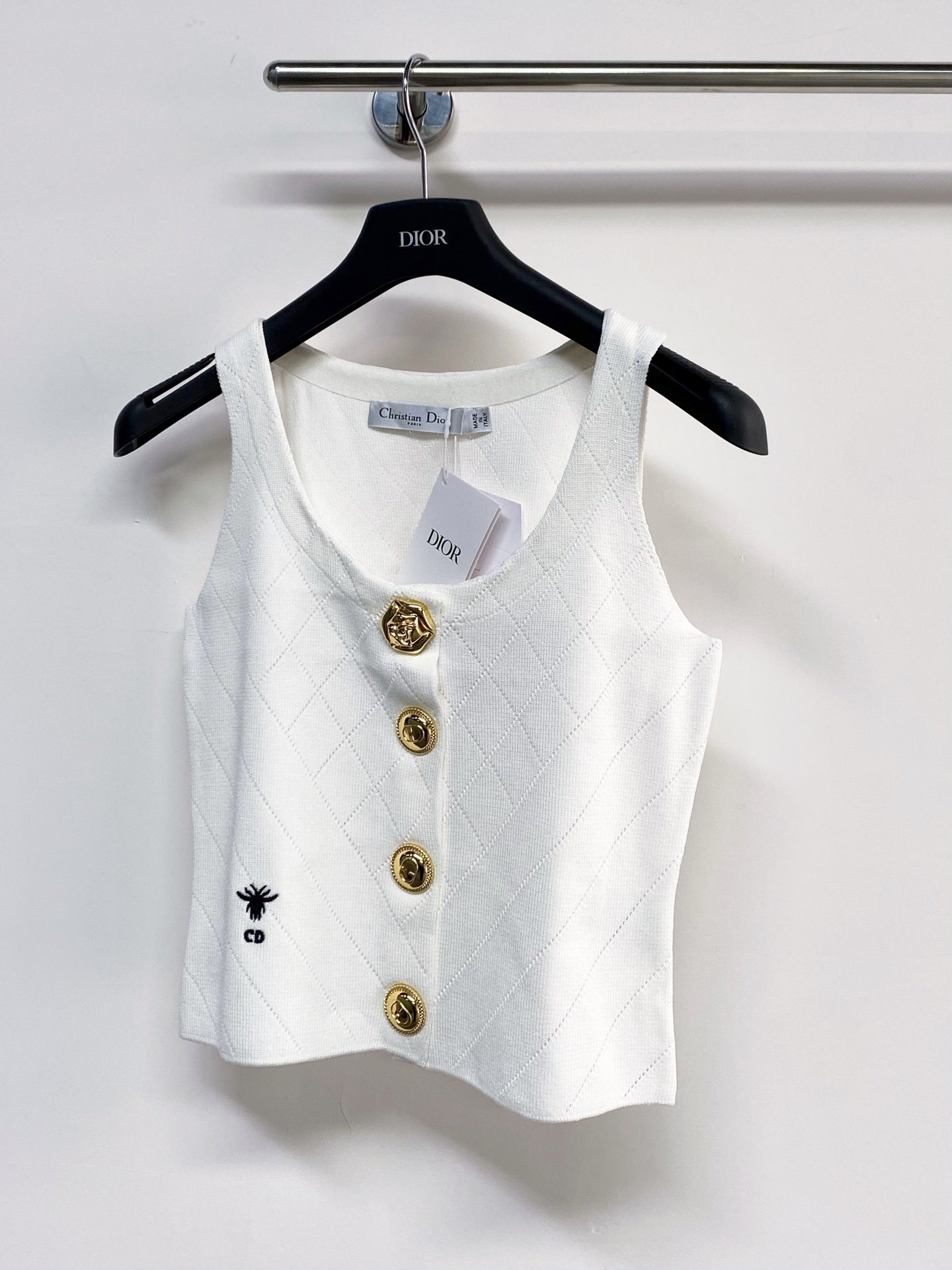 CHD Woman Sweater  2 Color's GQ sleeveless