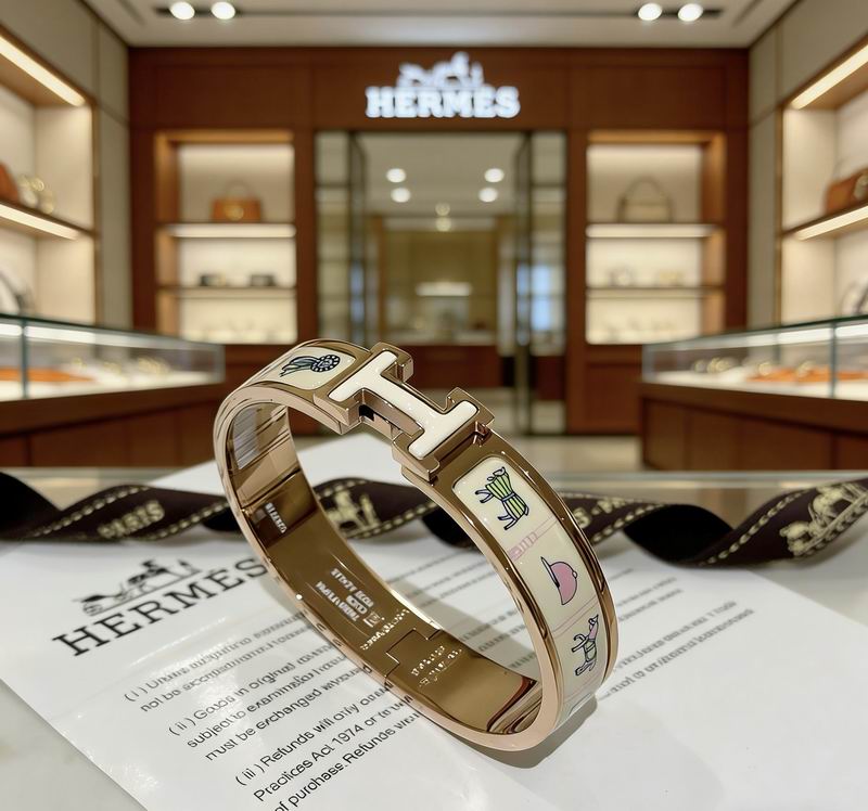 HRM Fashion Bracelet