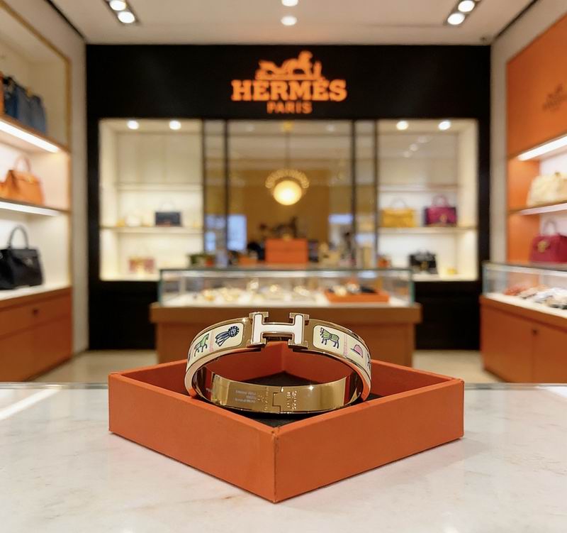 HRM Fashion Bracelet