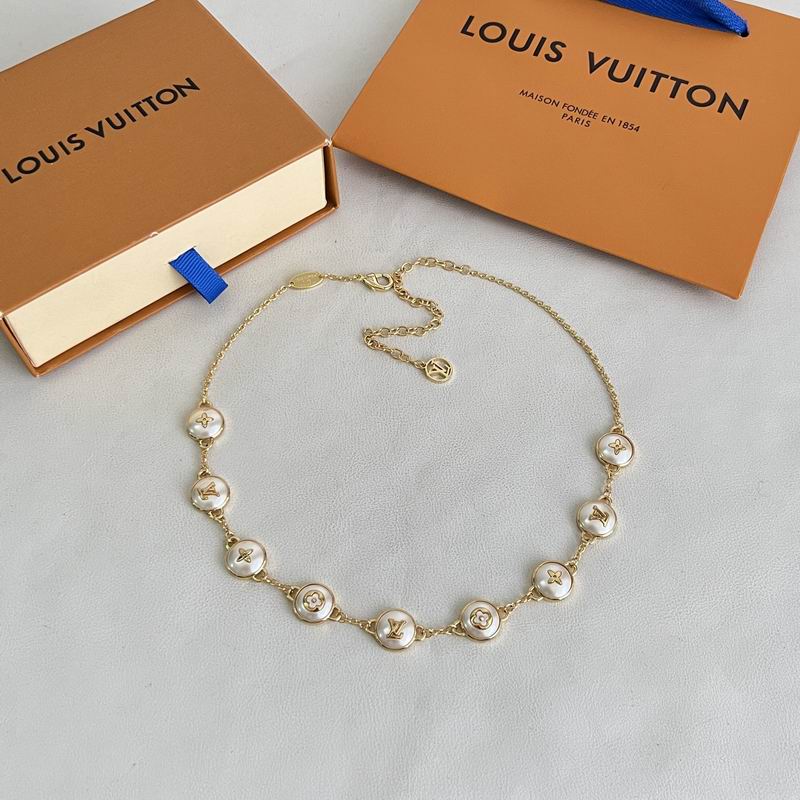LU Fashion Necklaces