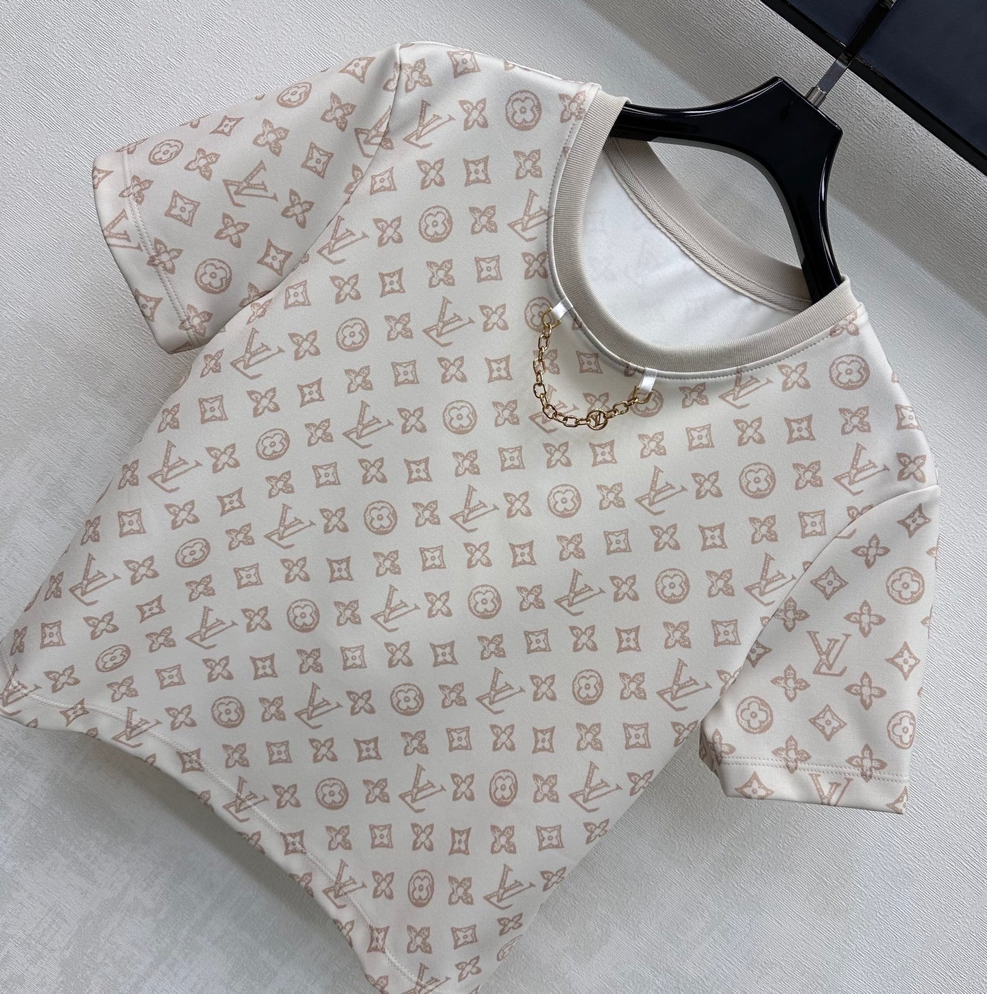 LU Woman Sweater  Skirt set 2 Color's GQ