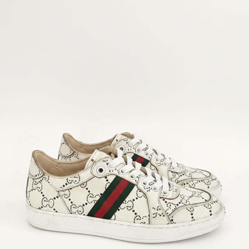 GU Sneakers Woman