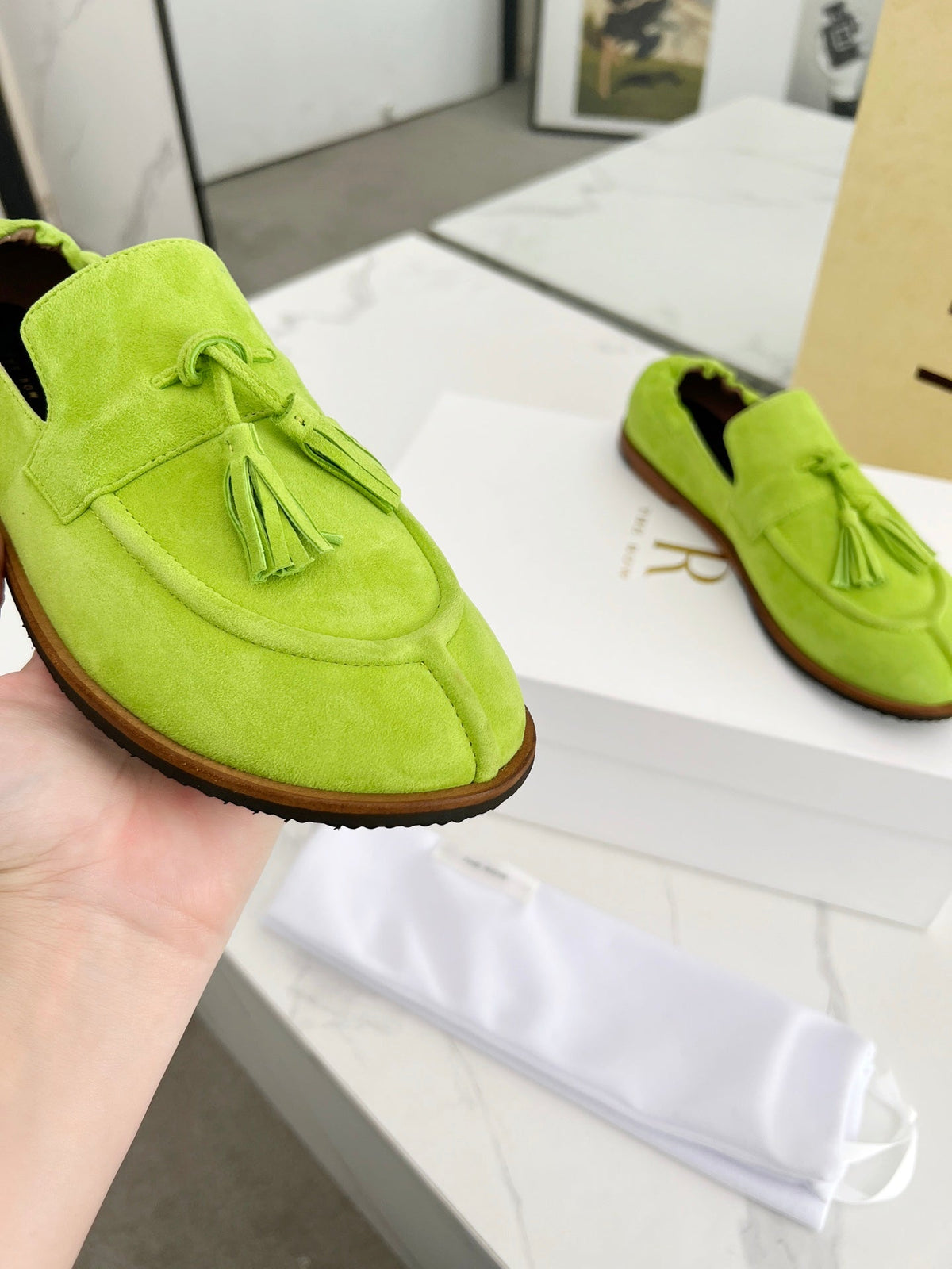 ROW Shoes  Woman 2 Color's